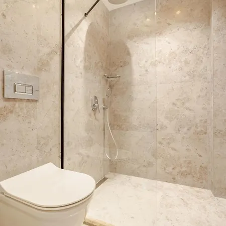 Chic With Balcony Direct Pool Access Apartment