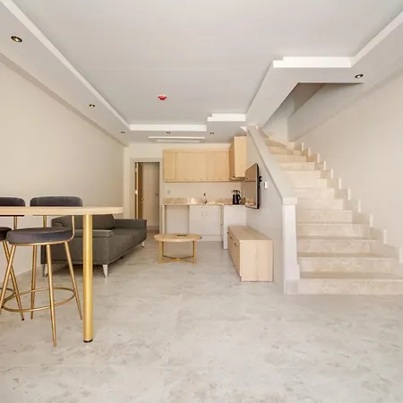 Chic With Balcony Direct Pool Access Fethiye